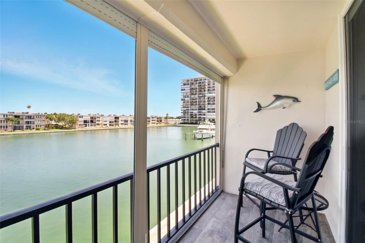 7625 Sun Island Drive S, Unit 304, South Pasadena, FL 33707 Photo
