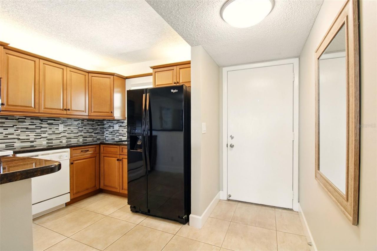 7625 Sun Island Drive S, Unit 304, South Pasadena, FL 33707 Photo