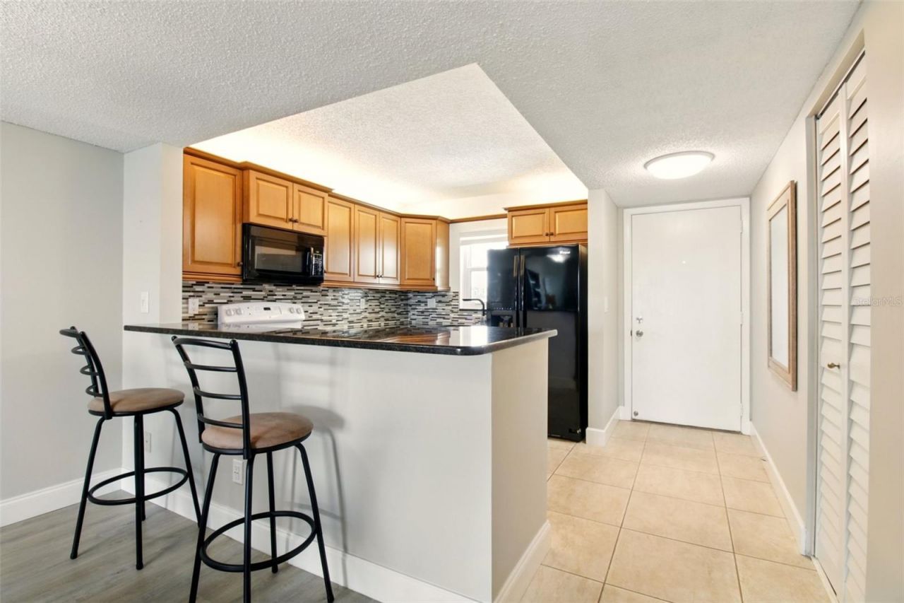7625 Sun Island Drive S, Unit 304, South Pasadena, FL 33707 Photo