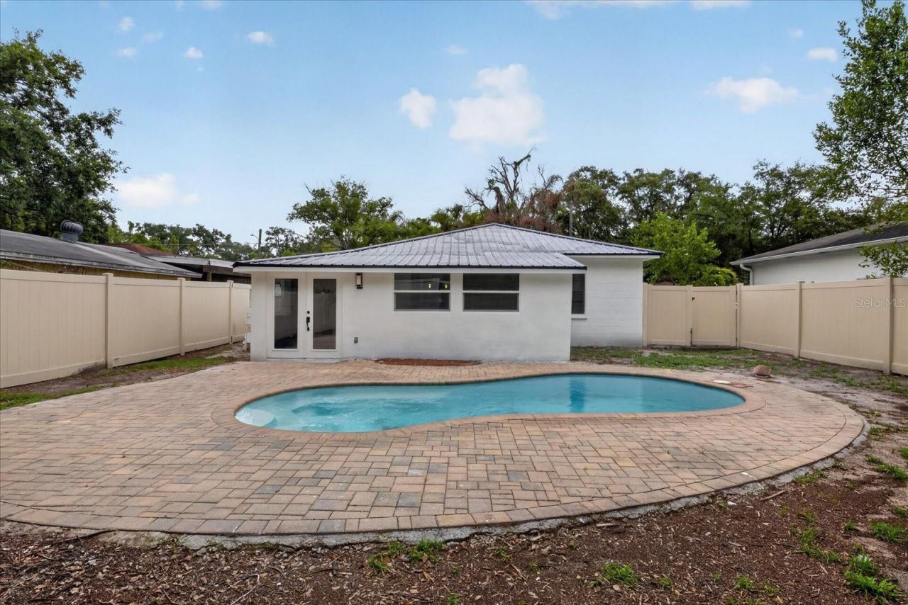 1919 E Clifton Street , Tampa, FL 33610 Photo