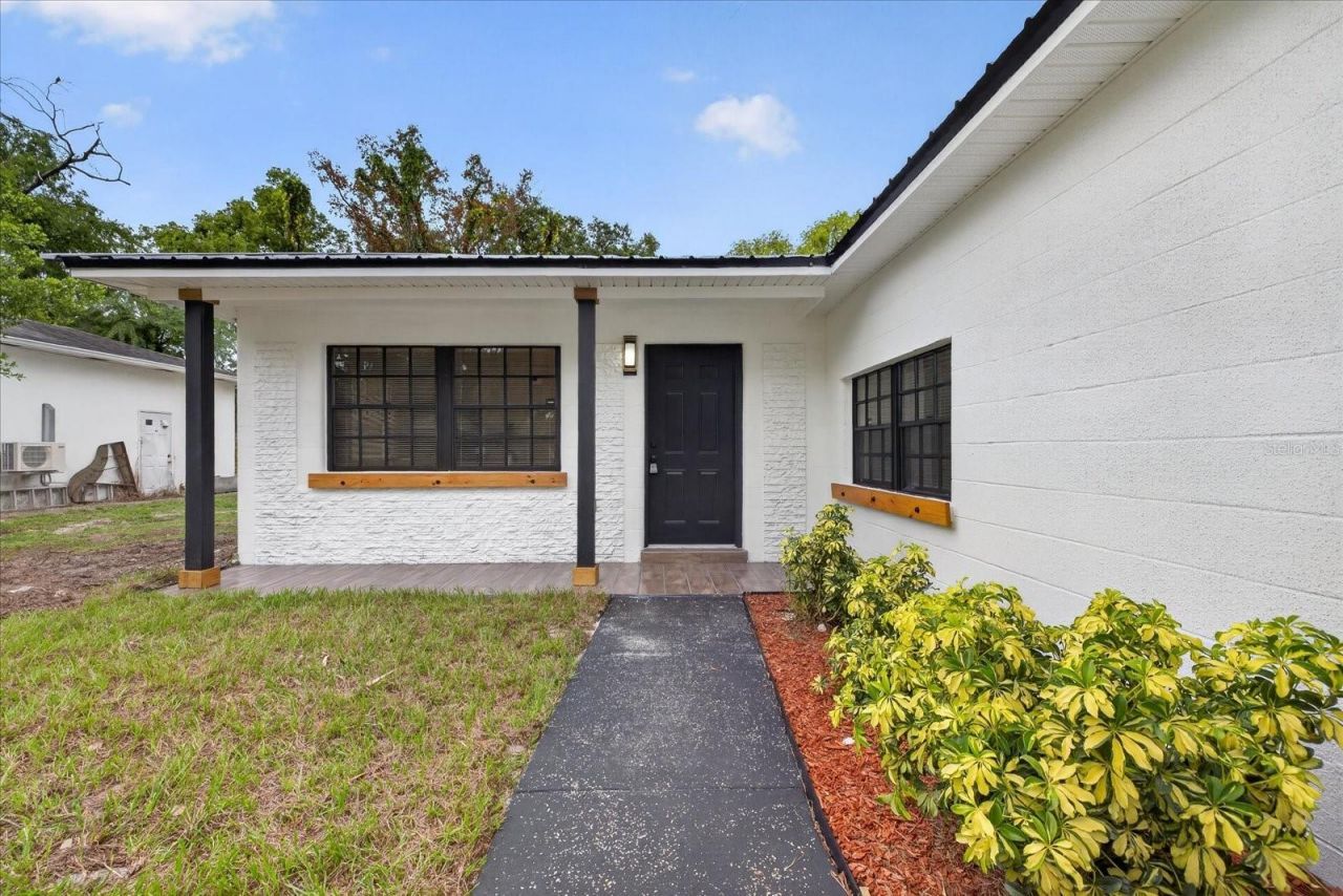 1919 E Clifton Street , Tampa, FL 33610 Photo