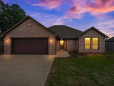 209 W North Dr., Fletcher, OK 73541
