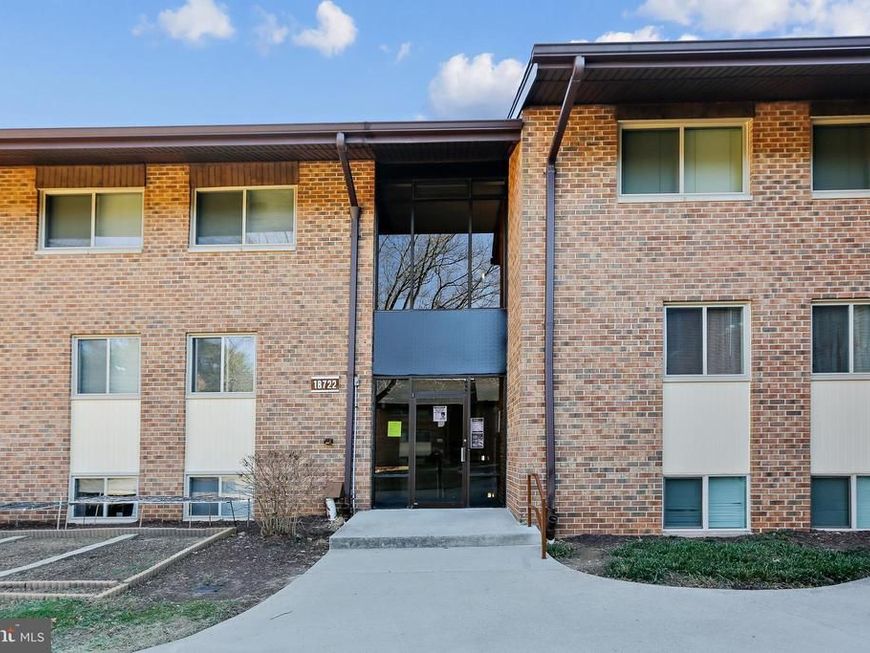 18722 Walkers Choice Road, Unit 4, Burtonsville, MD 20866 Main Photo