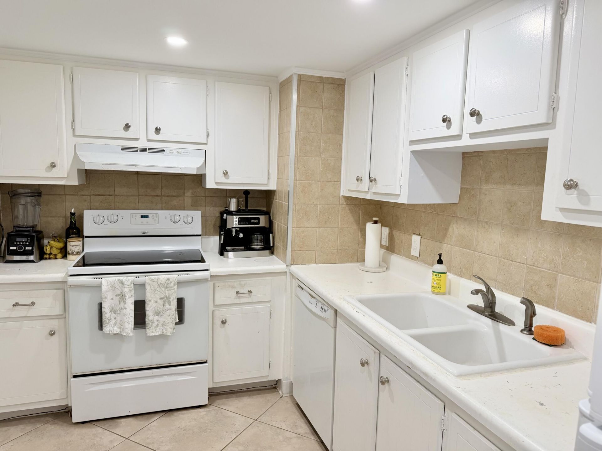 5600 N Flagler Drive, Unit 1203, West Palm Beach, FL 33407 Photo