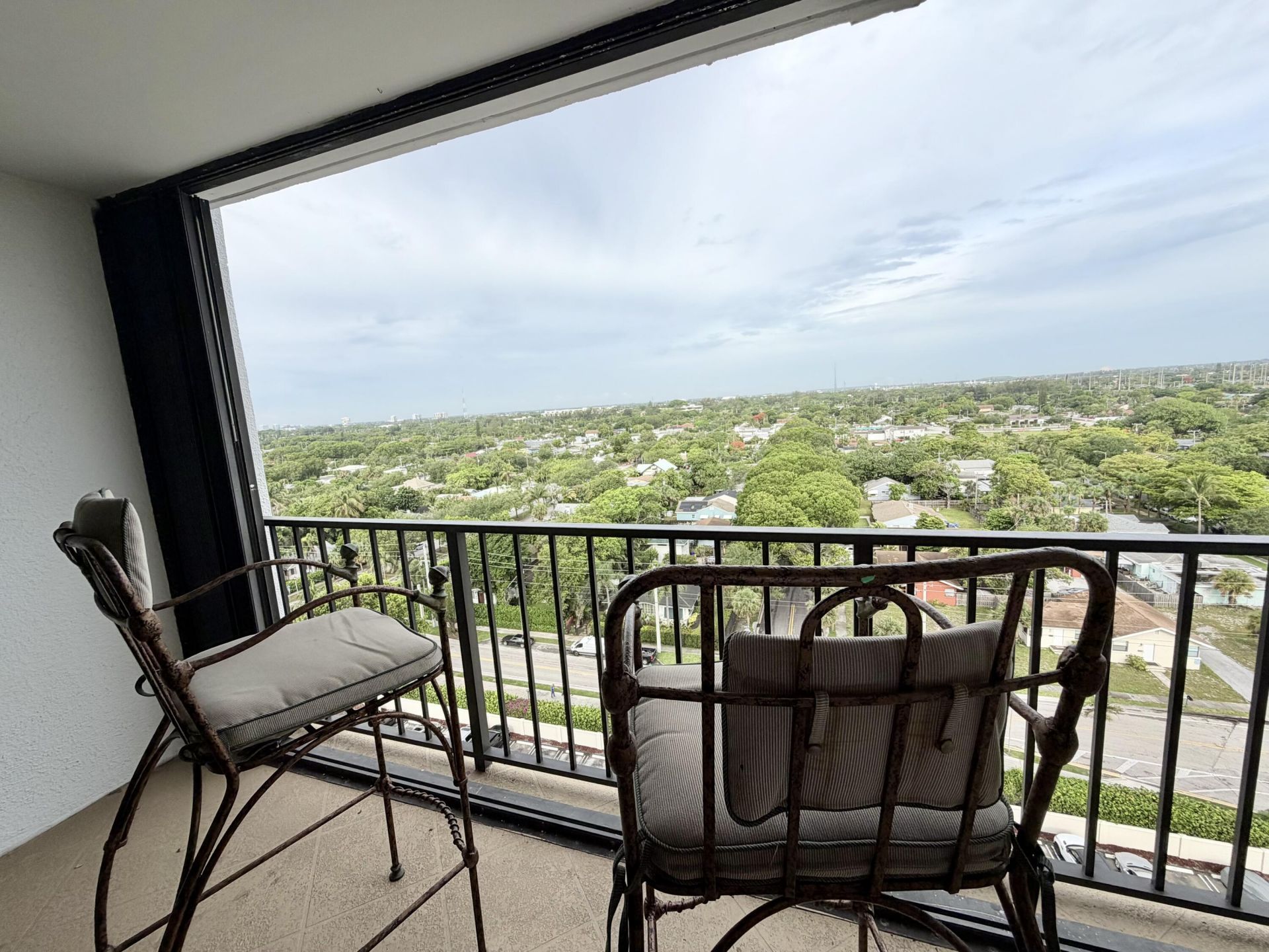 5600 N Flagler Drive, Unit 1203, West Palm Beach, FL 33407 Photo