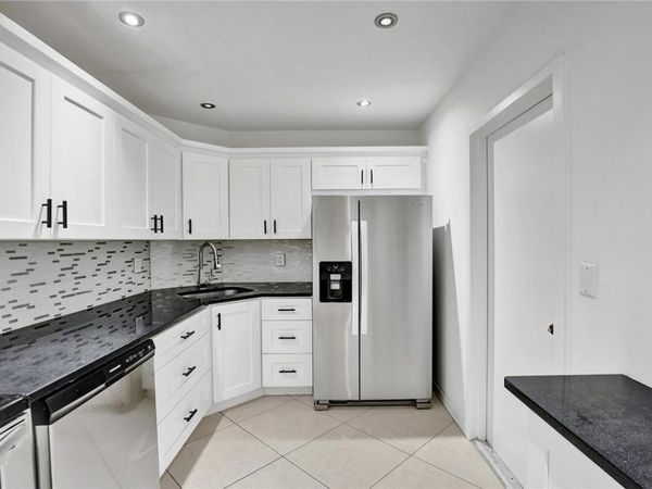 3111 Oakland Shores Drive, Unit F 208, Oakland Park, FL 33309