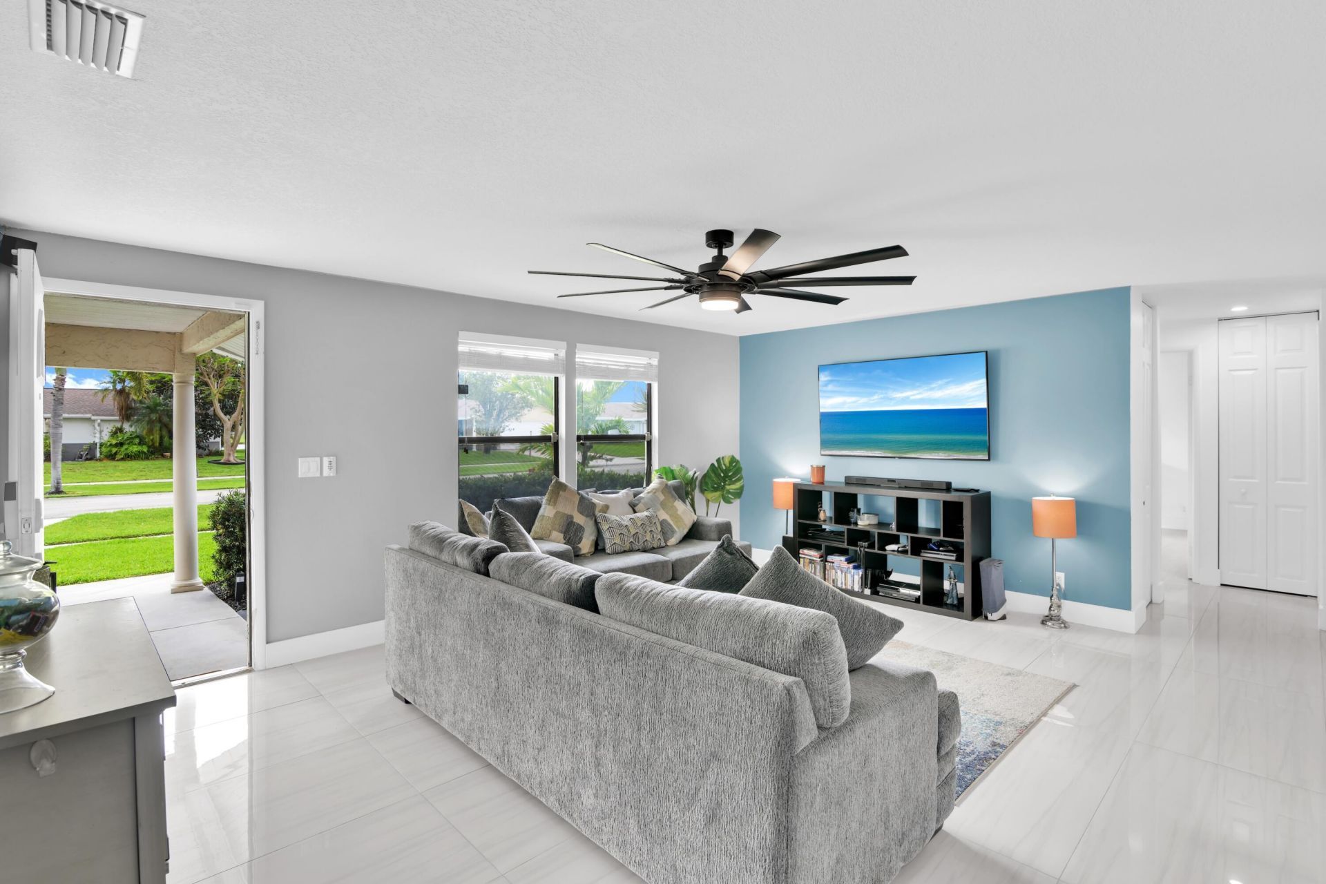 8411 Theresa Road, Boynton Beach, FL 33472 Photo