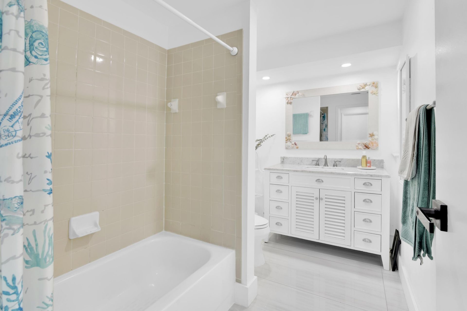 8411 Theresa Road, Boynton Beach, FL 33472 Photo