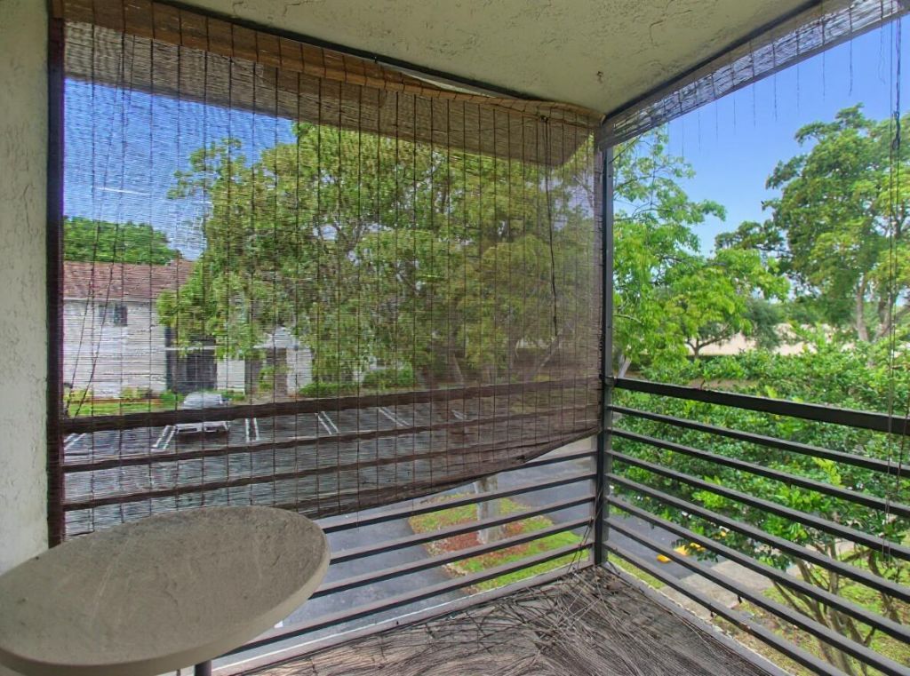 507 Gardens Drive, Unit 203, Pompano Beach, FL 33069 Photo