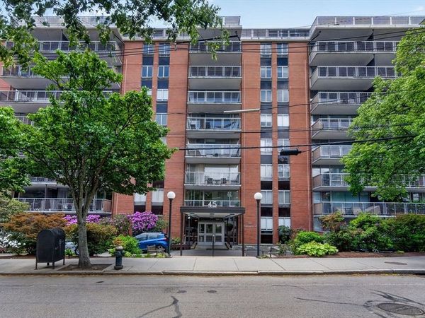 45 Longwood Ave, Unit 409, Brookline, MA 02446