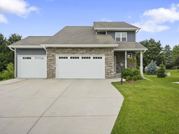 5344 Magdalene Court, Middleton, WI 53562