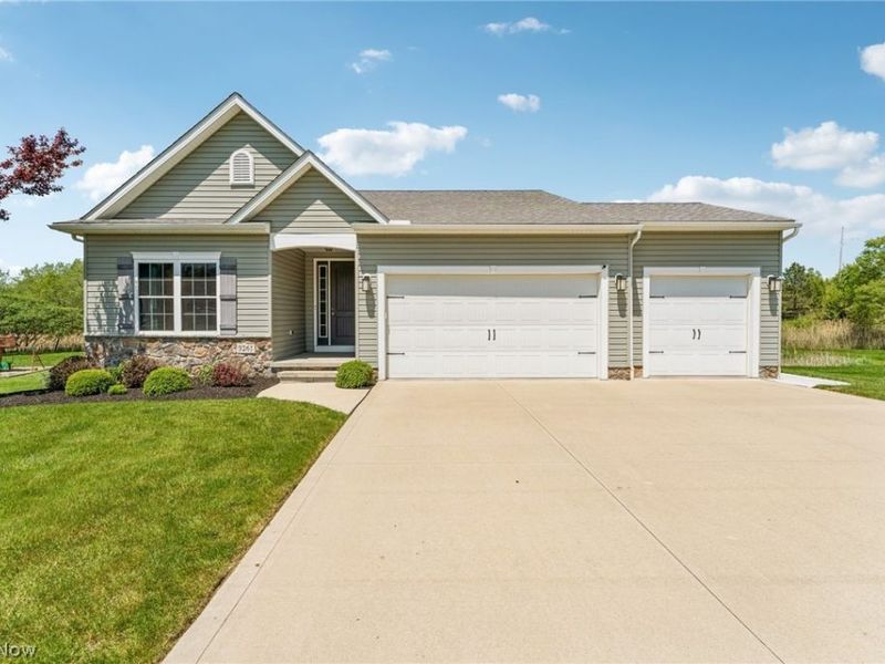 9261 Sugarbush, Mentor, OH 44060 Photo 1