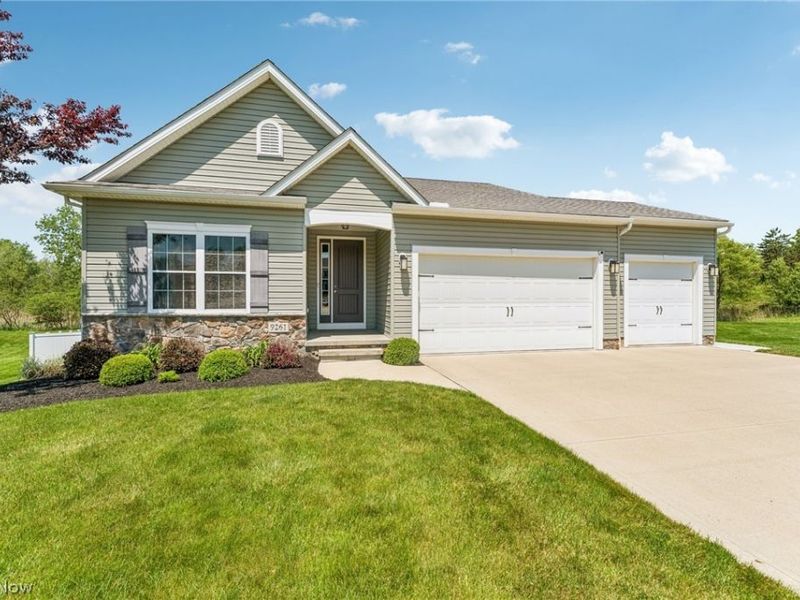9261 Sugarbush, Mentor, OH 44060 Photo 3