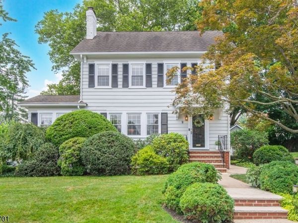 2 Inness Pl, Glen Ridge, NJ 07028