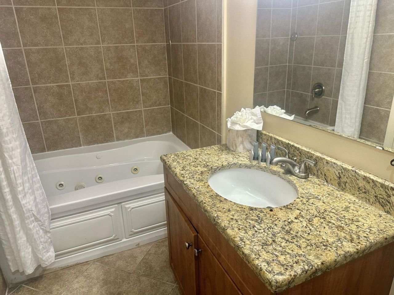 2100 N Ocean Blvd. Photo 12
