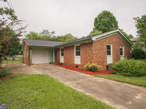211 Sunnydale Drive, Warner Robins, GA 31088