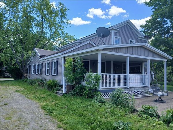 7179 N Bergen Road , Bergen, NY 14416