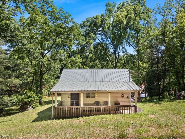 227 Exline Camp Road , Elizabeth, WV 26143