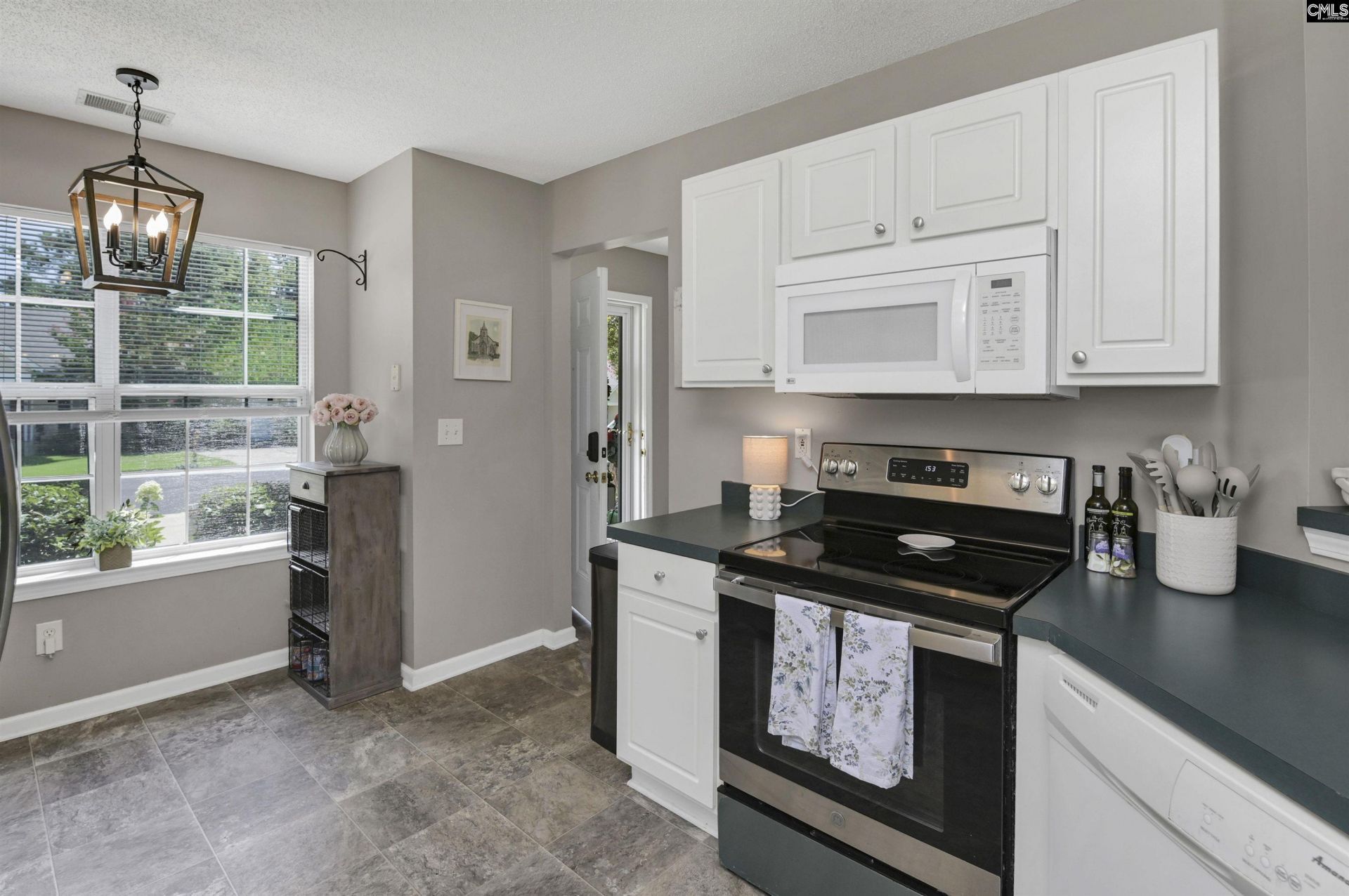 140 Huntington Circle Photo 11
