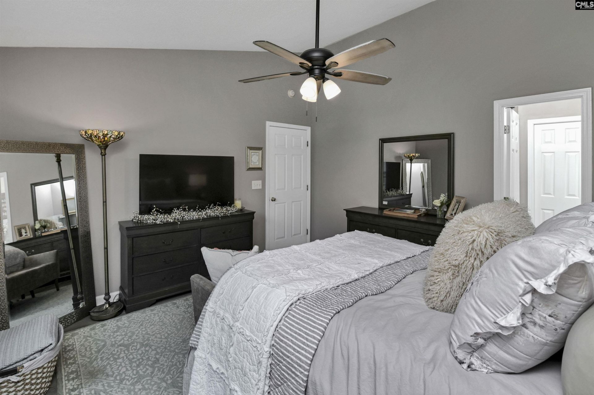 140 Huntington Circle Photo 14