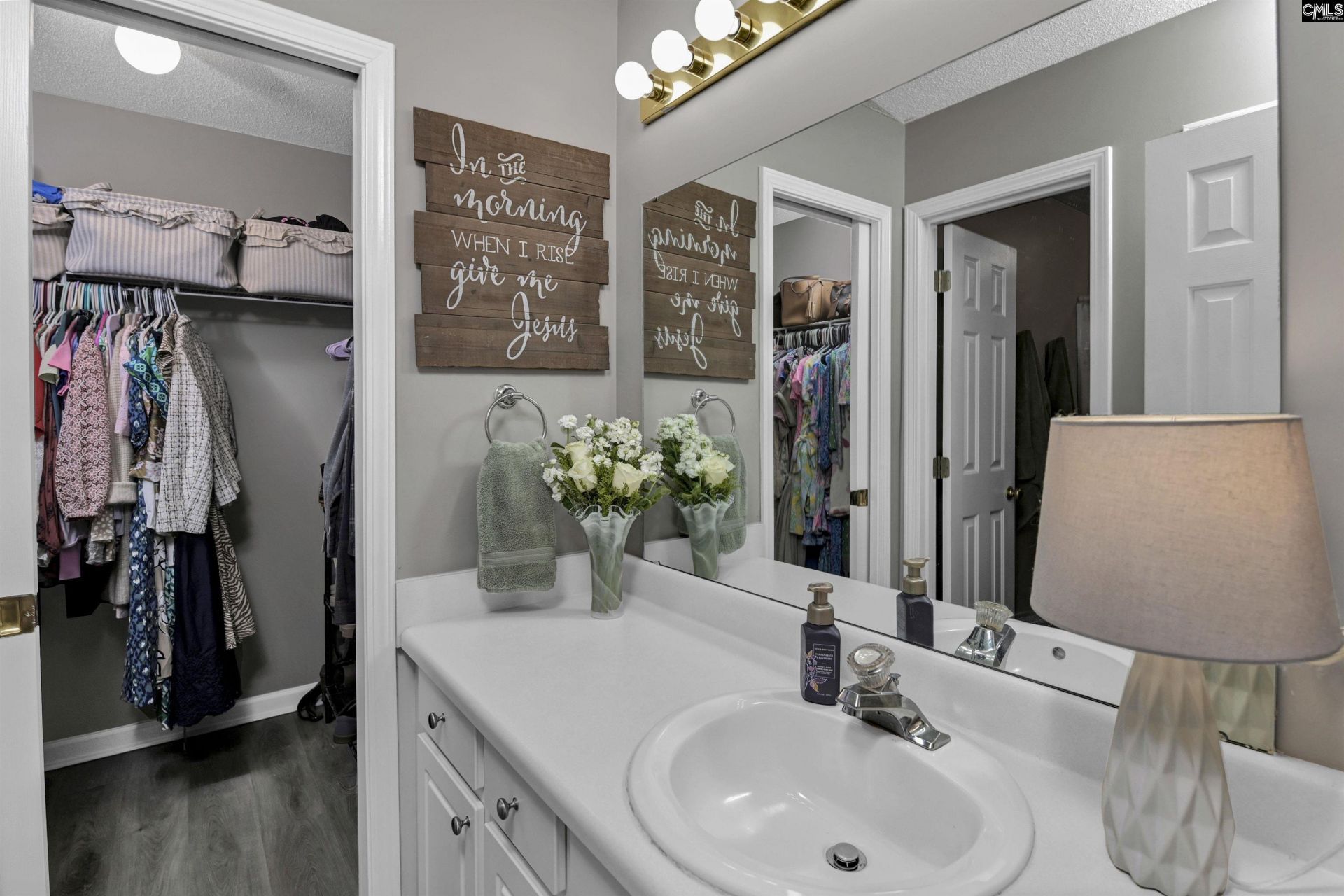 140 Huntington Circle Photo 15