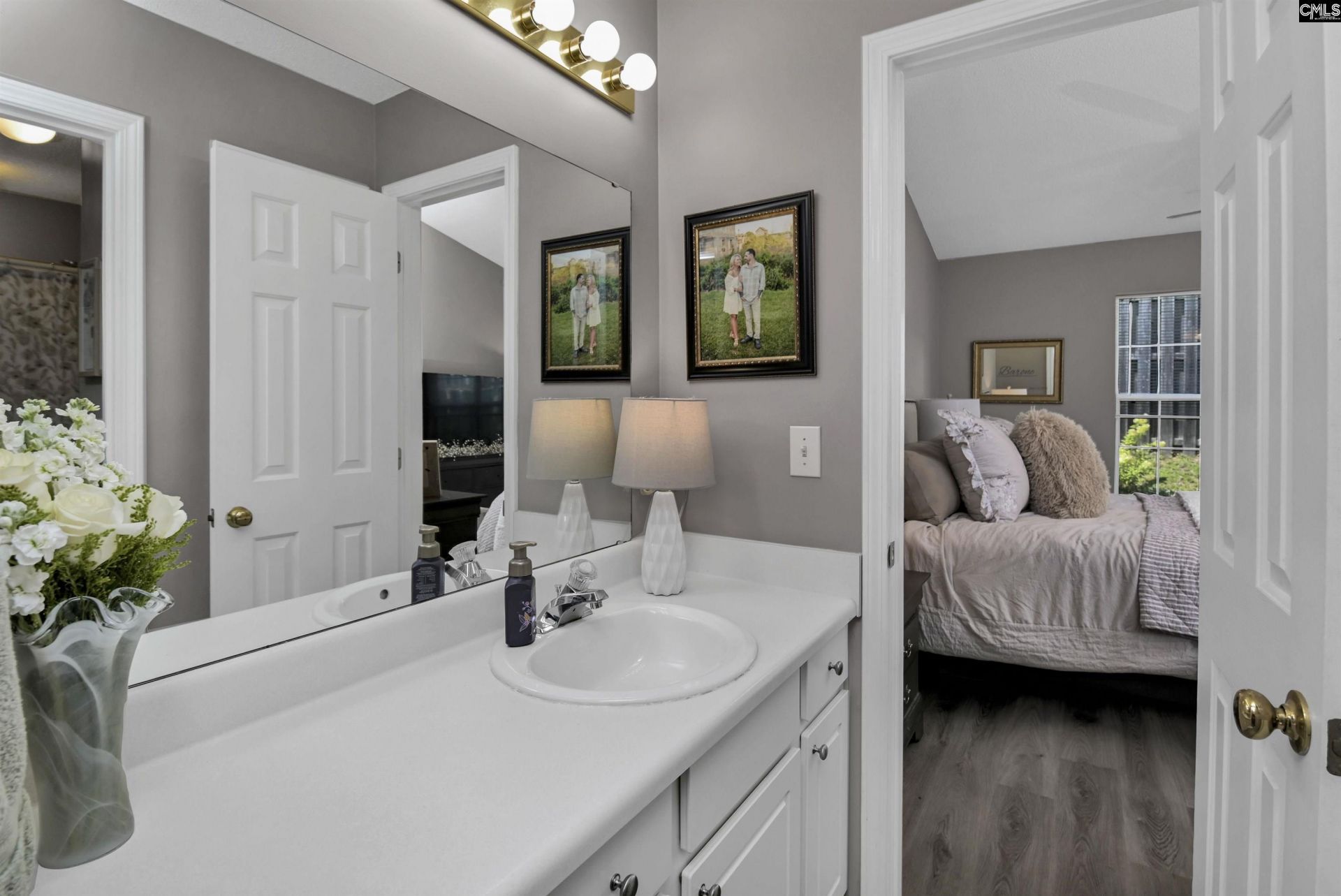 140 Huntington Circle Photo 17