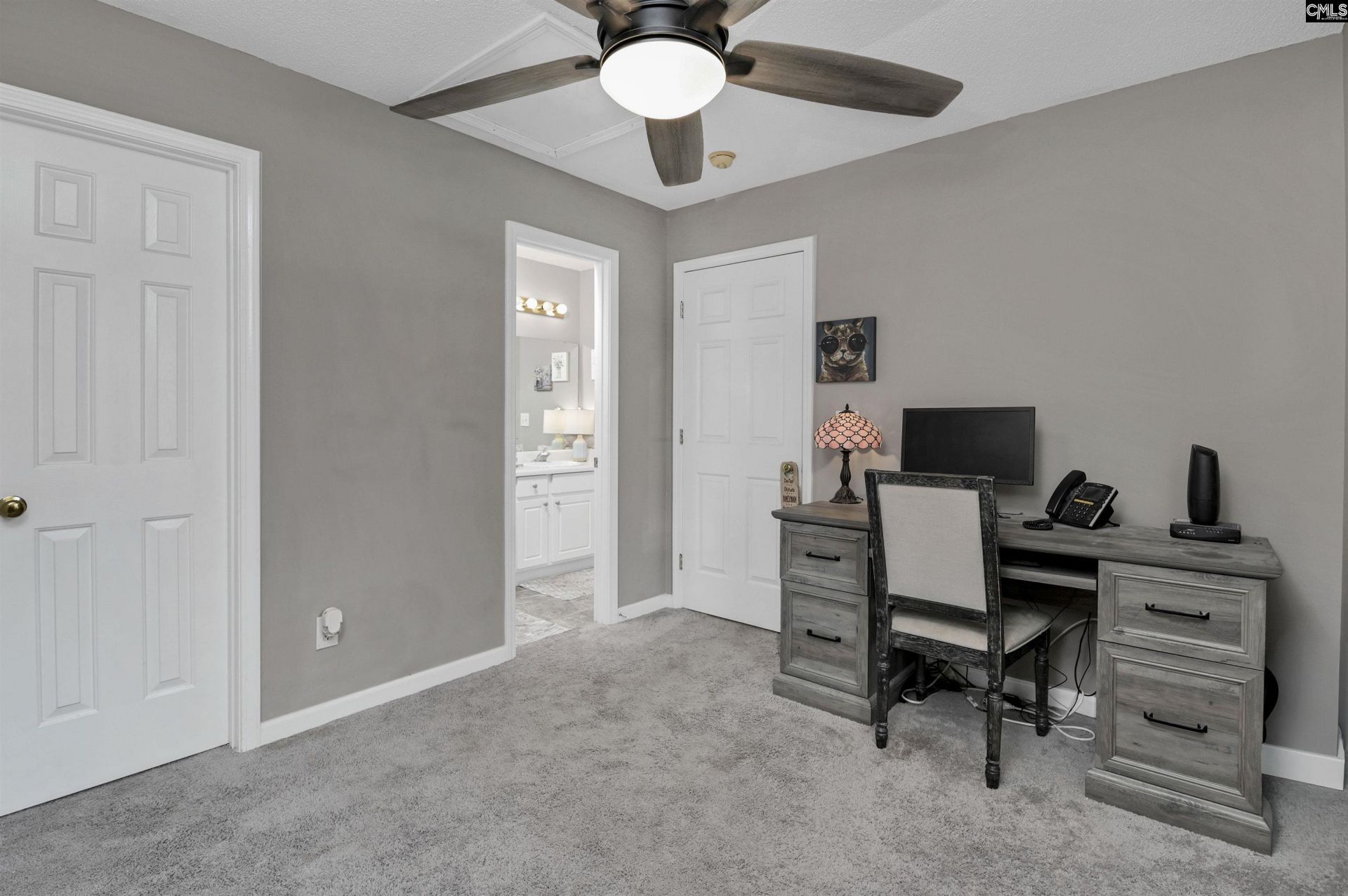 140 Huntington Circle Photo 19