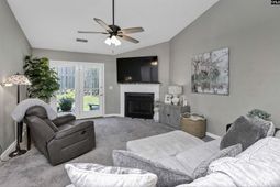 140 Huntington Circle photo 4