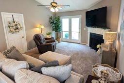 140 Huntington Circle photo 4