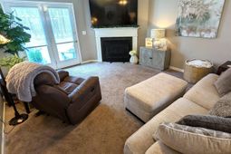 140 Huntington Circle photo 4