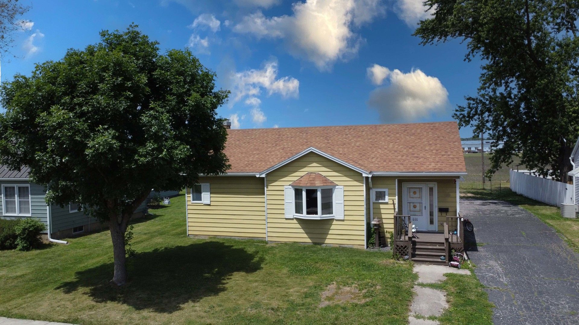111 W Mckinley Avenue , Milford, IL 60953