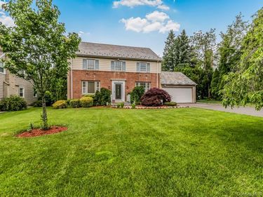 129 Jackson Avenue, Pelham, NY 10803