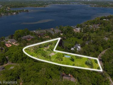 4785 Dow Ridge Road, Orchard Lake Village, Mi 48324