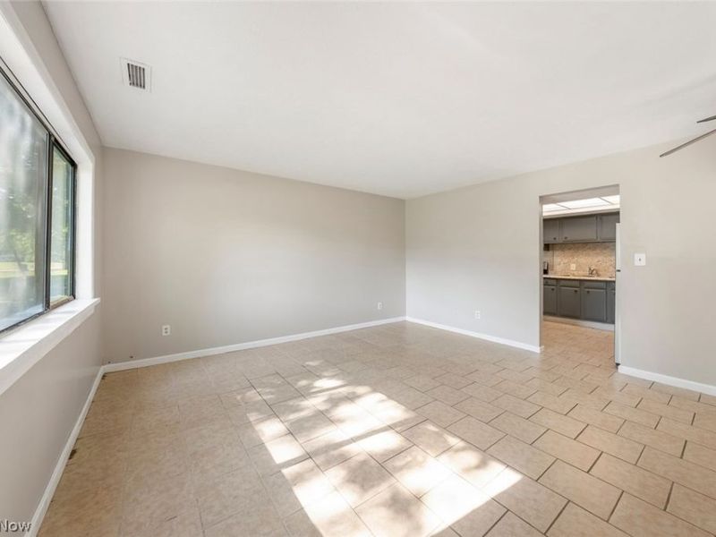 9588 Fernwood Drive , Olmsted Falls, OH 44138 Photo 7