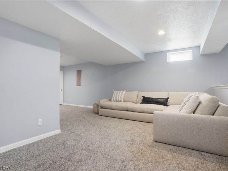 563 Colonial Drive , Painesville, OH 44077 Photo 32