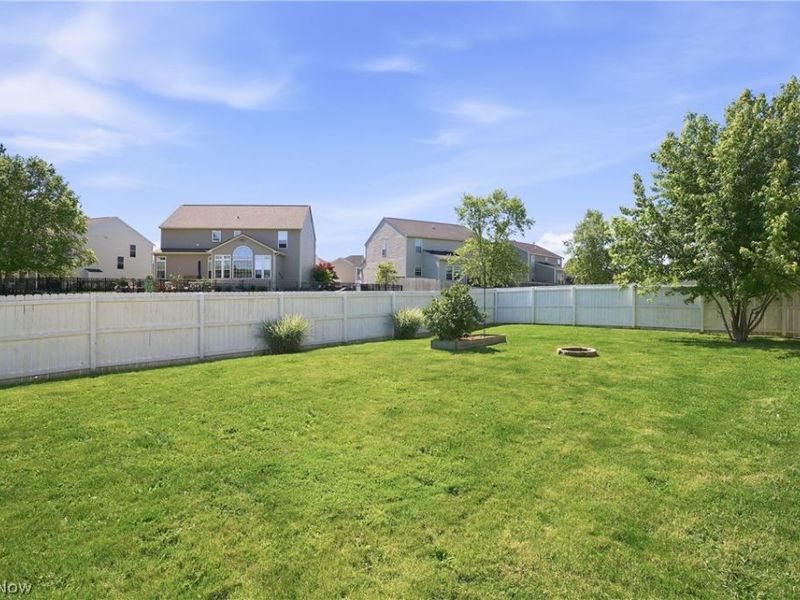 563 Colonial Drive , Painesville, OH 44077 Photo 43