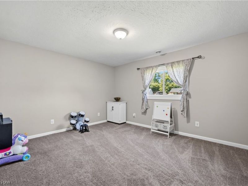 3594 Hanover Drive, Kent, OH 44240 Photo 12