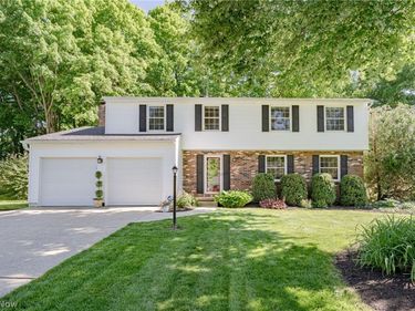 4680 Treetop Drive, Copley, OH 44321