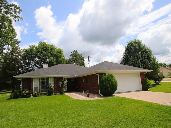 224 CR 2232 , Mineola, TX 75773