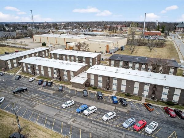 1121 N College Drive, Maryville, MO 64468