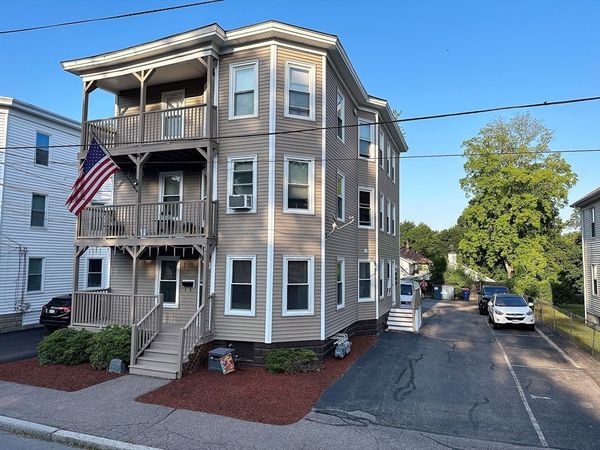 17 Avery St, Unit 4, North Attleboro, MA 02760