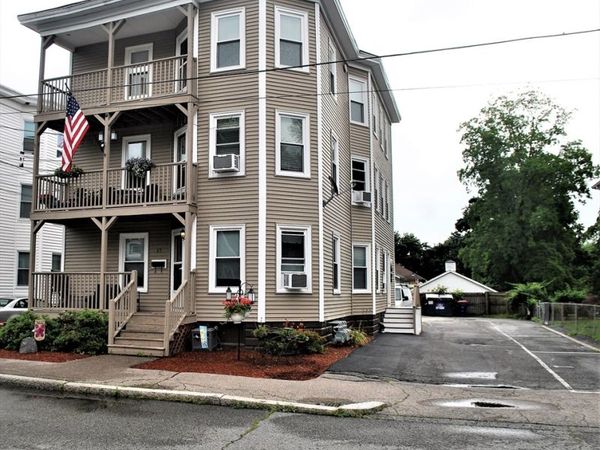 17 Avery St, Unit 4, North Attleboro, MA 02760