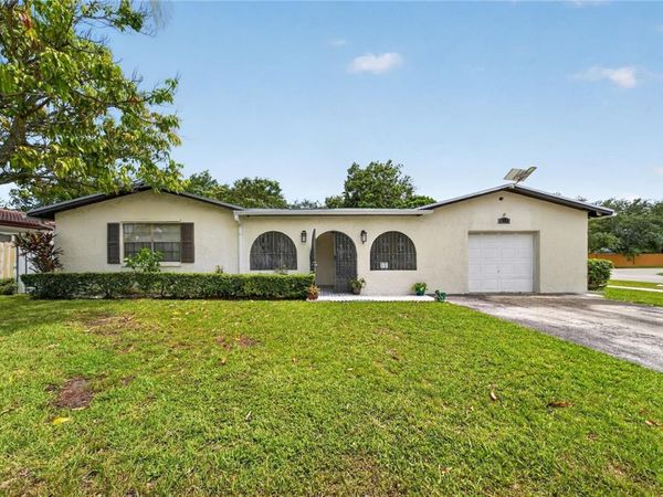 10774 SW 175TH TERRACE, MIAMI, FL 33157