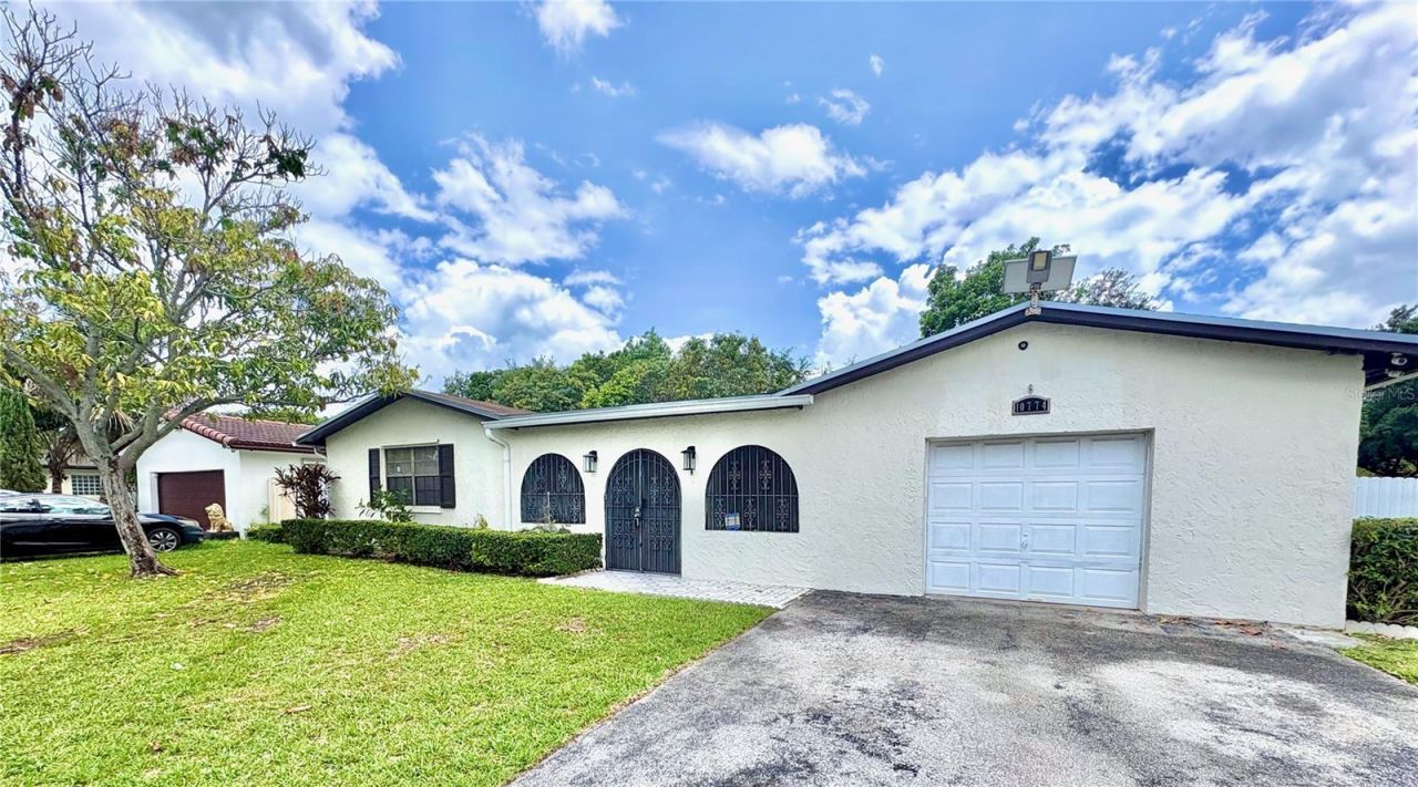 10774 SW 175th Terrace , Miami, FL 33157 Photo