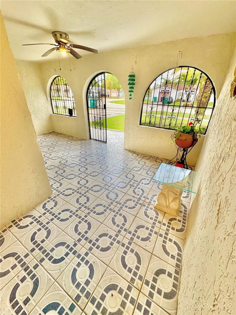 10774 SW 175th Terrace, Miami, FL 33157 Photo