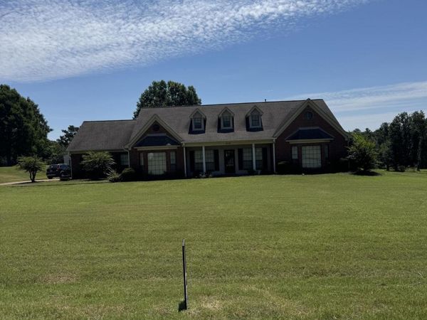 4430 Summers Pl Drive, Olive Branch, MS 38654