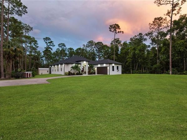 106 18th AVE NE, NAPLES, FL 34120