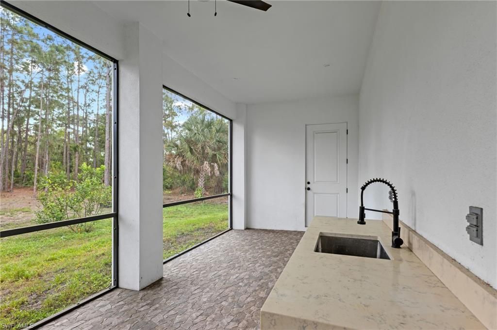 106 18th Ave Ne, Naples, FL 34120 Photo