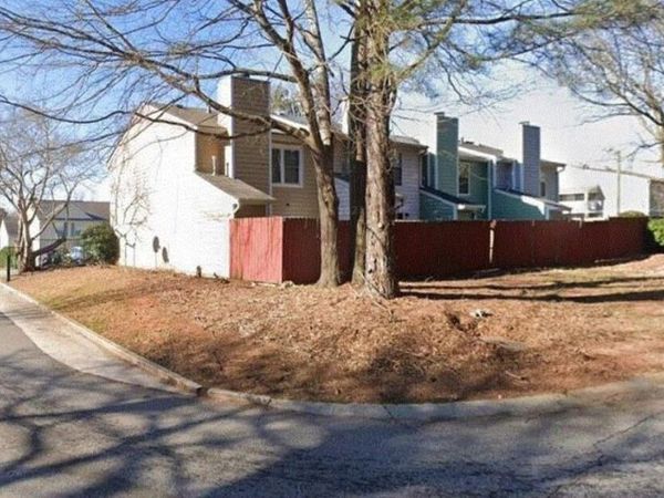 1021 Thornwoode Lane, Stone Mountain, GA 30083