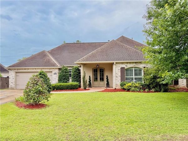 726 PLACE SAINT ETIENNE Street , Covington, LA 70433